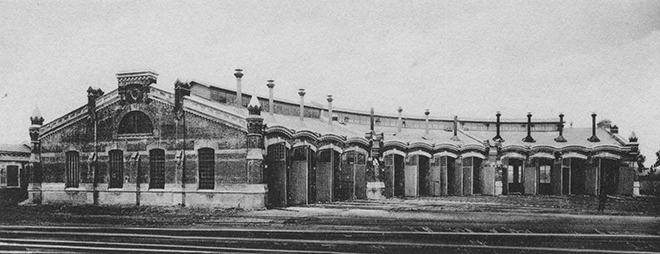 Паровозное здание станции Лихоборы. На станции было сосредоточено хозяйство всех служб: пути, движения и тяги