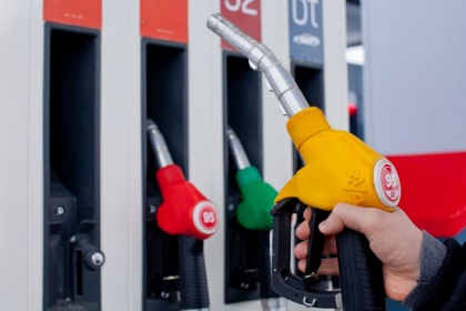 Даже если нефть в 2020 году «подскочит», цены на бензин будут вести себя «смирно»