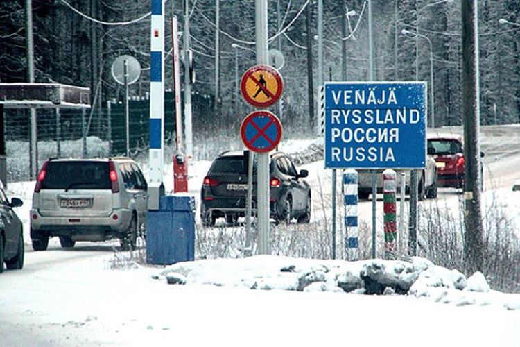 Два товарища взяли российско-финскую границу штурмом. Наломали дров и шлагбаумов