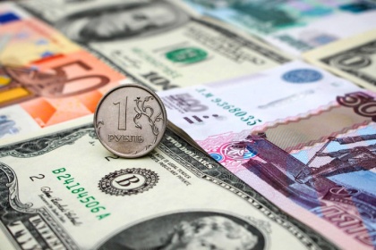 РФ «отвязывается» от доллара – во внешнеторговом обороте