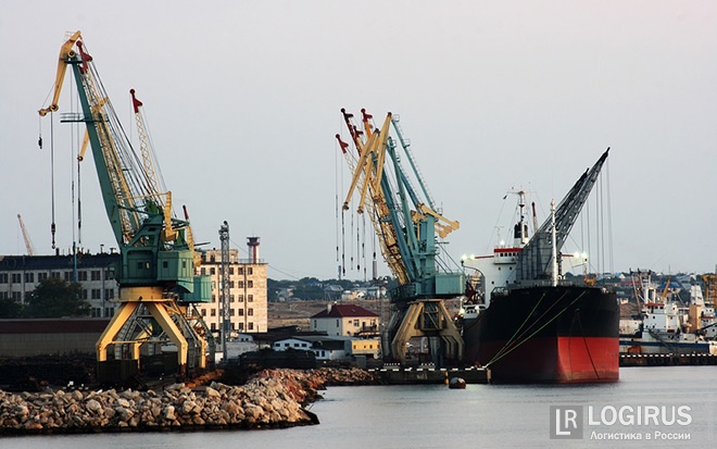 Начальник крымского порта устал от чиновников, которые ничего не понимают