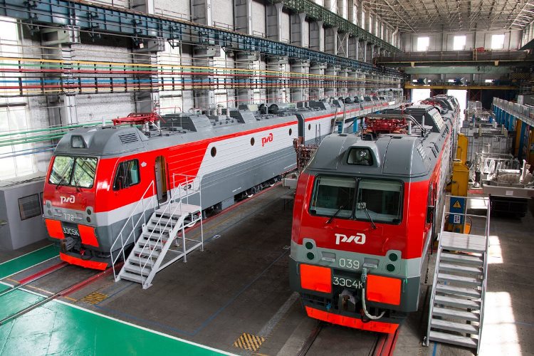 В прошлом году РЖД «потянула» более 700 локомотивов