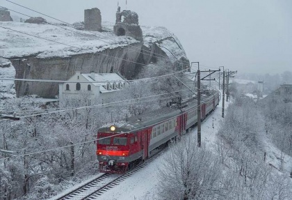 «Крымская железная дорога» закупилась «бархатными» рельсами