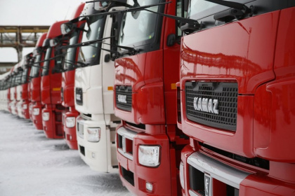 Под конец года продажи грузовиков в РФ пошли в гору