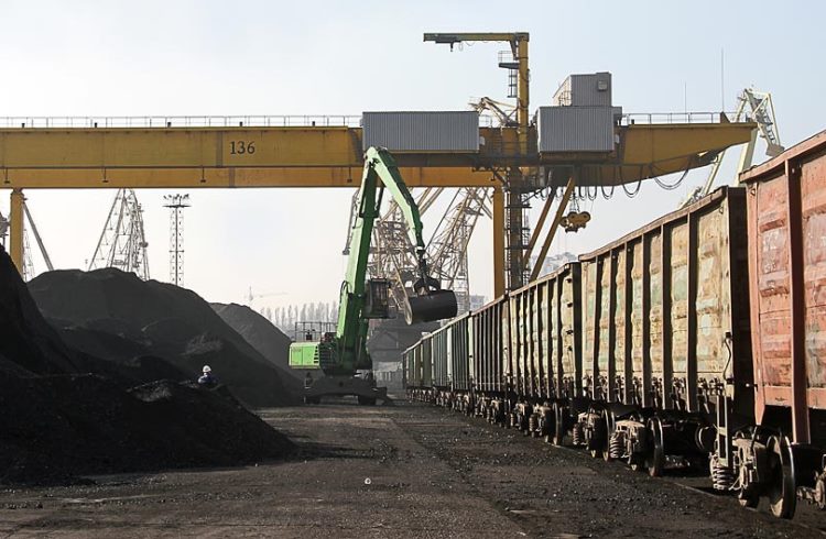 Скидки на проезд угля по железной дороге раньше июля «не заработают»