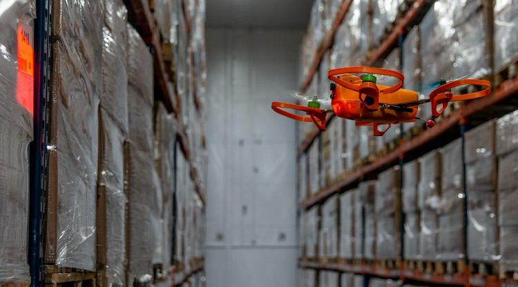 Складской налет: дроны UVL Robotics «пересчитали» все палеты Kuehne + Nagel