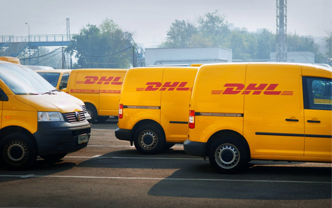  DHL Express доставляет грузы только автомобильным и авиатранспортом