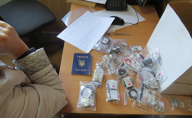В МАПП Джанкой пресечена попытка ввоза в Крым ювелирных изделий