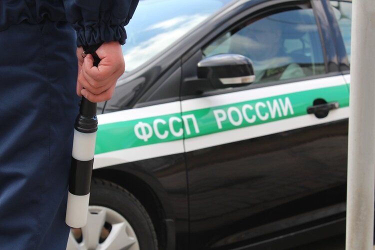 Российские автомобилисты перед ГИБДД в долгах как в шелках