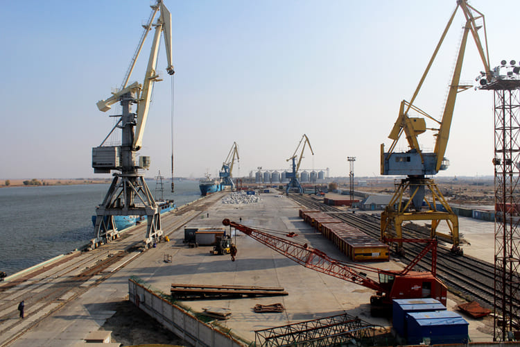 Особая портовая: в Астраханской области создадут-таки новый контейнерный терминал