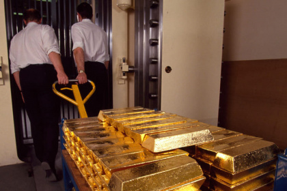 Российская таможня усмотрела тайный умысел в вывозе золотых слитков