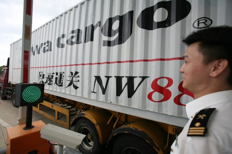 Китай помнит о своих обязанностях перед ВТО, но для части импорта сделает тарифные исключения