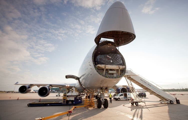Обещанного три года ждут: авиаперевозки грузов восстановятся лишь к 2024 году