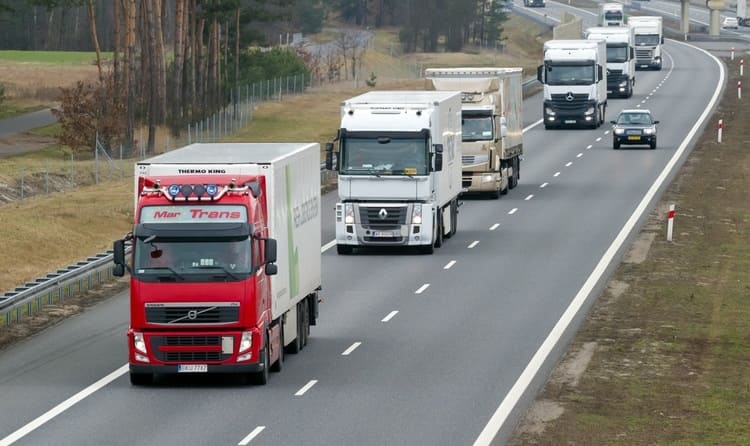 В тариф немецкого дорожного сбора с грузовиков включили «лишнее»