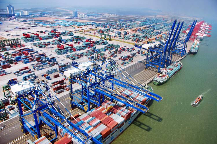 В китайском порту Гуанчжоу станет практически безлюдно