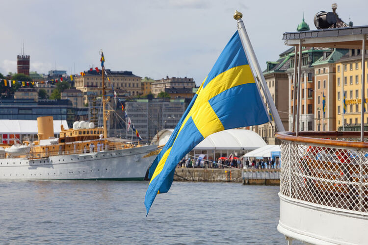 Шведским докерам запретили игнорировать корабли, идущие в РФ