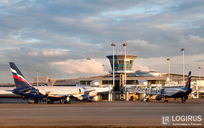 Авиакомпания может не только «поднять» аэропорт, но и «приземлить»