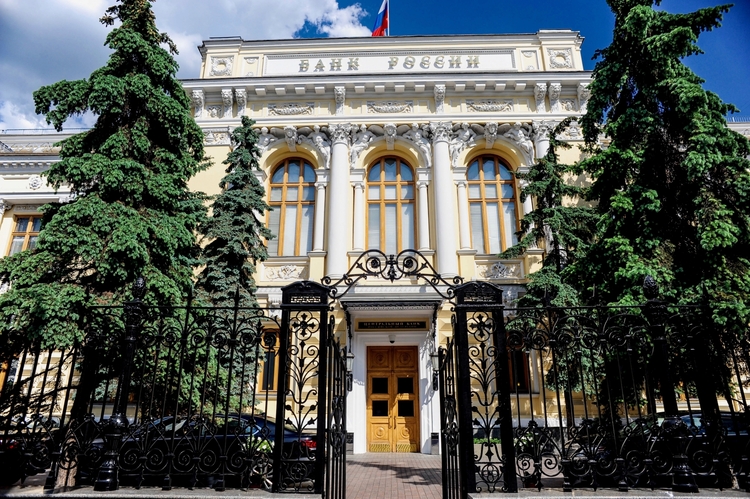 Россия станет гостеприимнее к иностранным банкам. Но только дружественным