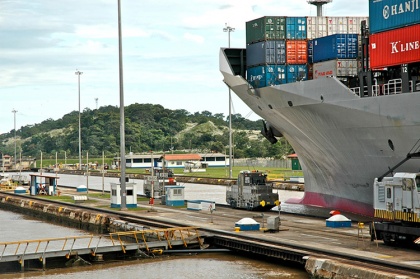 Администрация Панамского канала начала бодро отбивать затраты на новые шлюзовые каскады