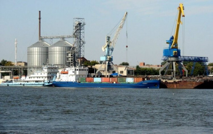 Астраханский порт живет надеждами, но в реале похвастаться нечем