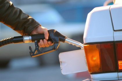 Бензину запретят зарубежные «вояжи», если внутренние цены не будут вести себя смирно