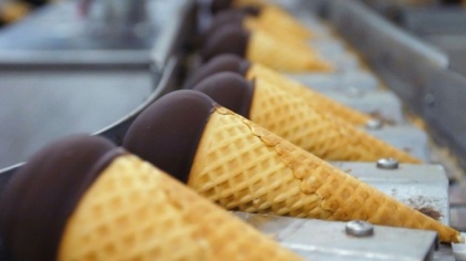 Первые «цветные ЗОЖ-ярлыки» повесили на мороженое. На очереди «молочка»