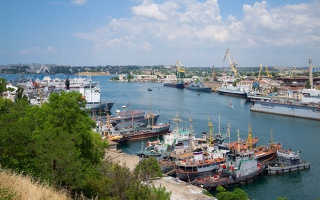В Крыму введут режимы «удобного флага» и «свободного порта»