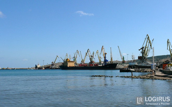 Феодосийский морской торговый порт не законсервируют. Не дождетесь!