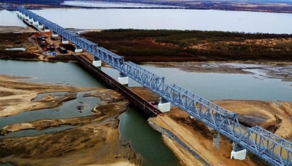Железнодорожный мост в Китай дорожает и опаздывает. Уже который раз