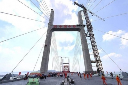 В Китае возведен «двухэтажный» морской мост-рекордсмен