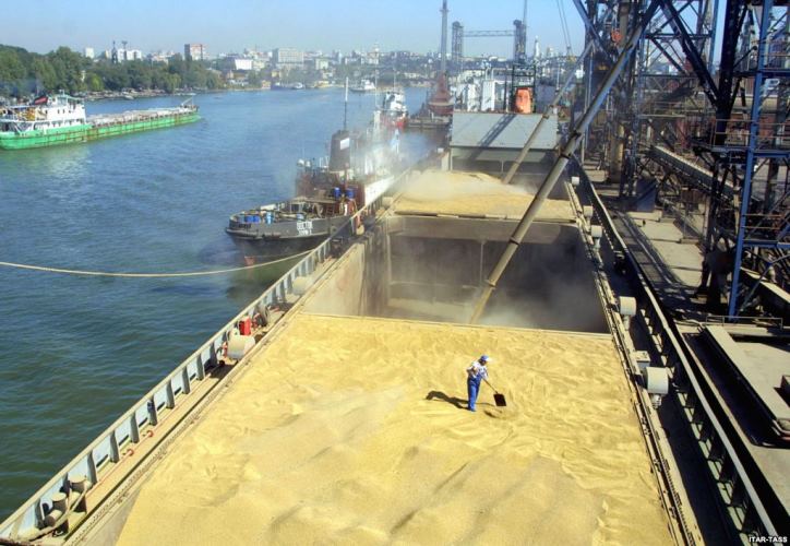 Порт Азов надеется и в этом году на хлебе насущном поднять грузооборот