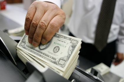 Минфин и Центробанк разошлись во мнениях о продлении обязательной продажи валютной выручки