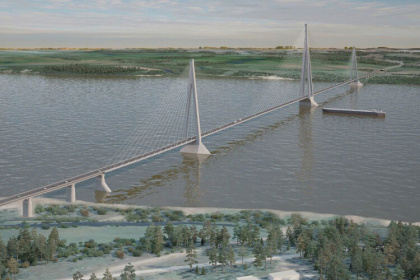 Власти Якутии гадают, где взять деньги на подорожавший мост через Лену