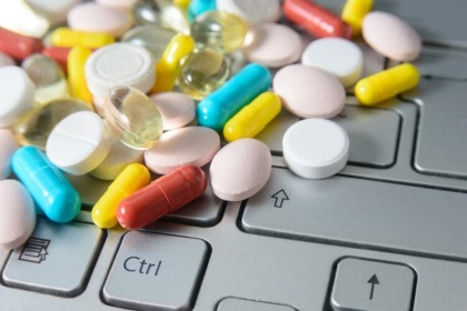 «Онлайн обращению» с лекарствами «Магнит» будет учиться поэтапно