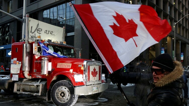 Канадским дальнобойщикам пошли на уступки… пока «провинциальные»