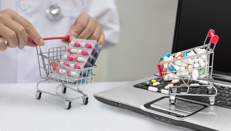Эксперт: аптеки подстраиваются для работы с партнерами по доставке