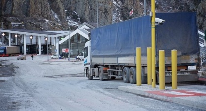 Британская Murphy Shipping обустроит грузинскую границу. Чтобы дальнобойщикам было «удобнее застревать» в горах