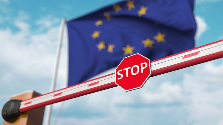 ЕС не пустит на порог российские башмаки и шампуни