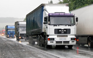 Литовские перевозчики едут через Беларусь или перецепляют прицепы