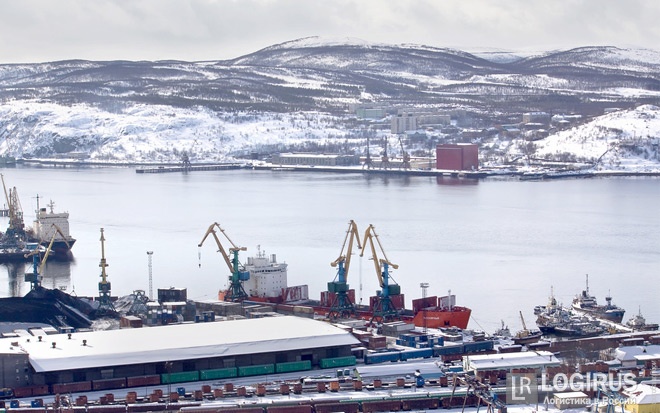 Перевалка экспортных грузов в морских портах России уменьшилась. А импортных, наоборот, сократилась