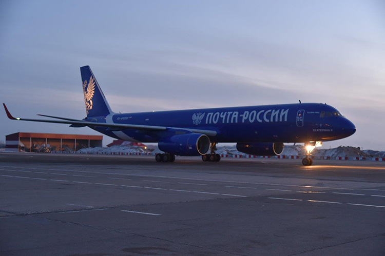 Самолетами Почты России коммерческих грузов перевозится больше, но из Китая почта валом валит