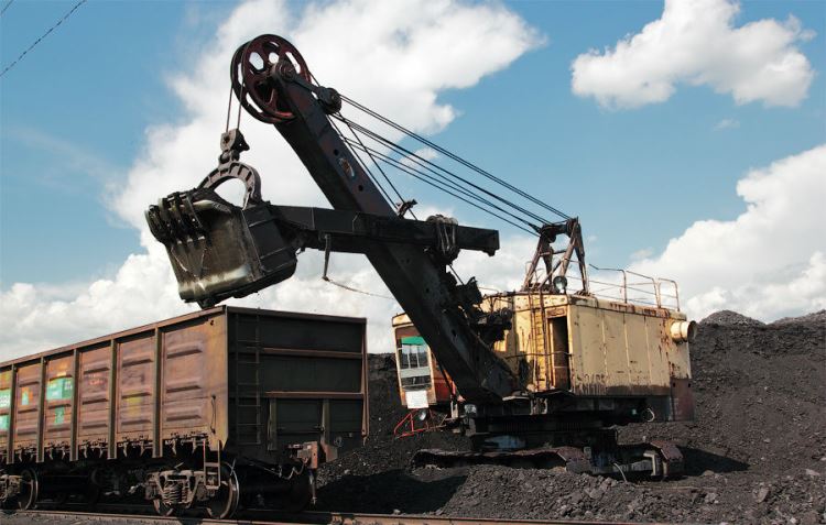 Продолжая терять уголь, РЖД надеется на западные рынки и восточные порты