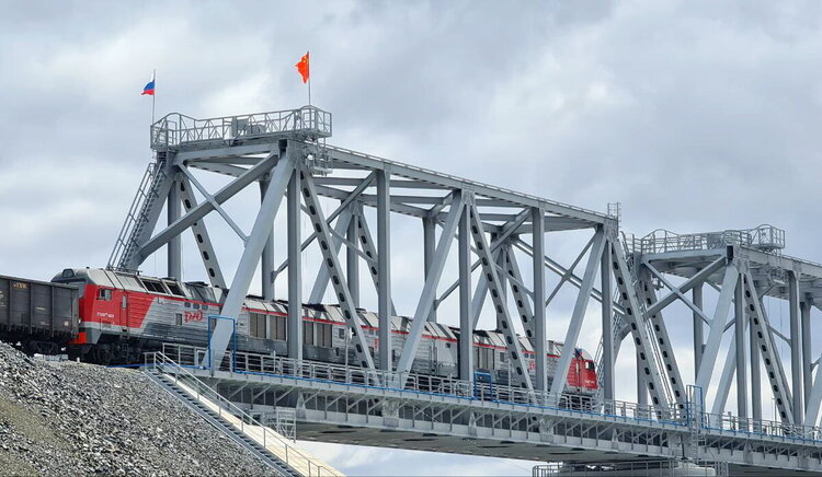 Китай и Россия будут строить новый мост и тестировать грузовые беспилотники
