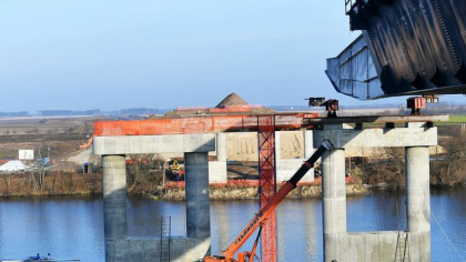 Мост через Лену построят с опорой на бюджет