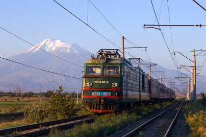 Перезапуск железной дороги между Арменией и Азербайджаном принесет России много хорошего