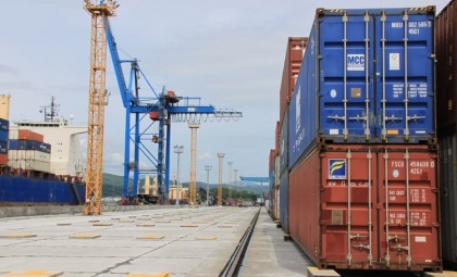 ВСК сможет хранить контейнеры в Восточном порту в 6 ярусов