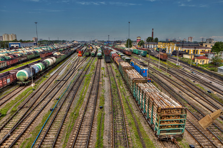 Ликсутов представил проект «Смарт логистика»: московские грузовые дворы – только для москвичей!