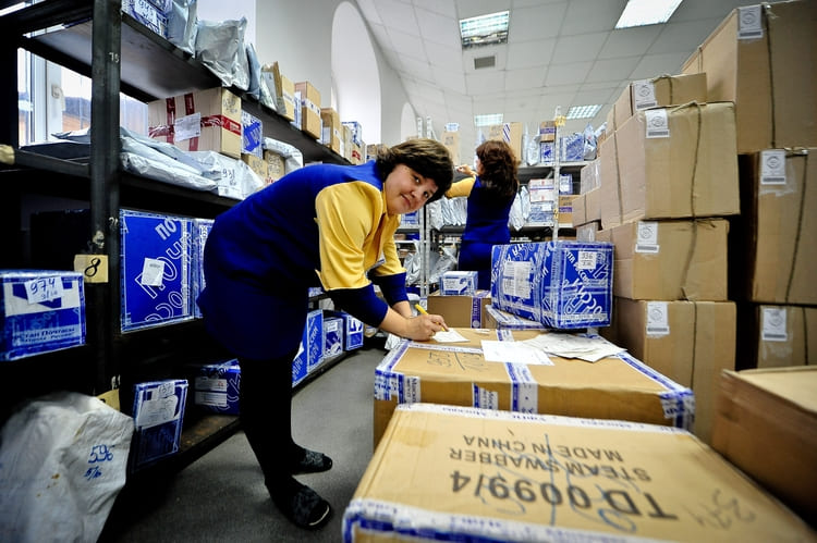 Почта России сделает «экспортные комплименты» поставщикам из РФ, которых заставила ждать
