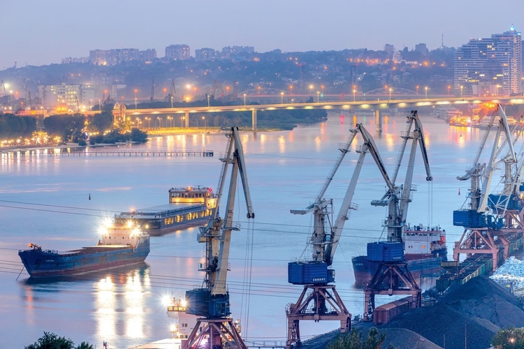 Ростовский порт сменит берег