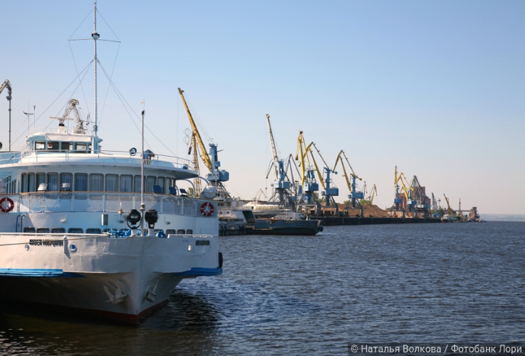 Конец «темной воды»: речную логистику подсветят сквозным цифровым реестром